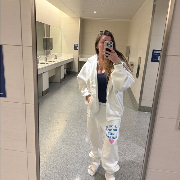 Bridal White Hoodie and Sweatpants Set - Picture 12 of 12